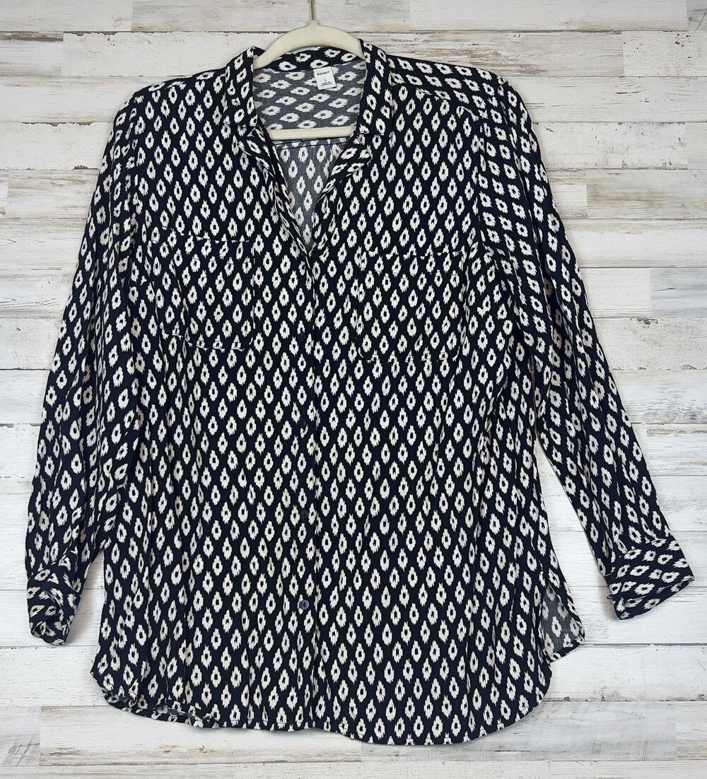 Old Navy Long Sleeve iKAT Lightweight Print Button Blouse Black White Size Large